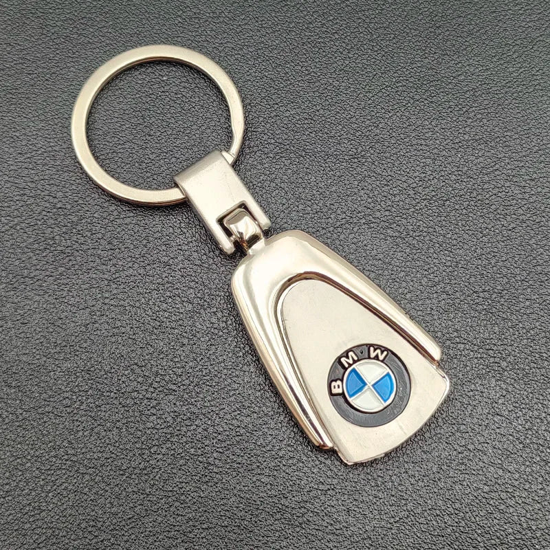 2024 Leather Metal Logo Key Chain Luxury Car Keychain For BMW E46 E90 E39 E60 E36 E30 E61 E91 E92 E87 F10 F20 F30 Accessories