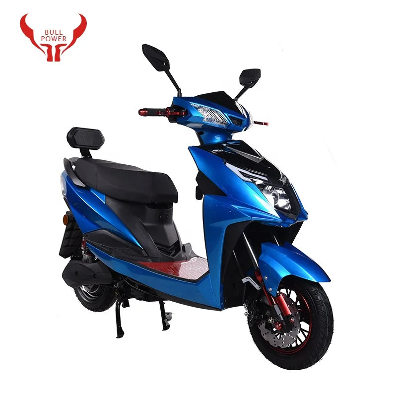 New Arrivals 2000w Motor Battery Double Disc Brakes Electric Scooter For Unisex Adults