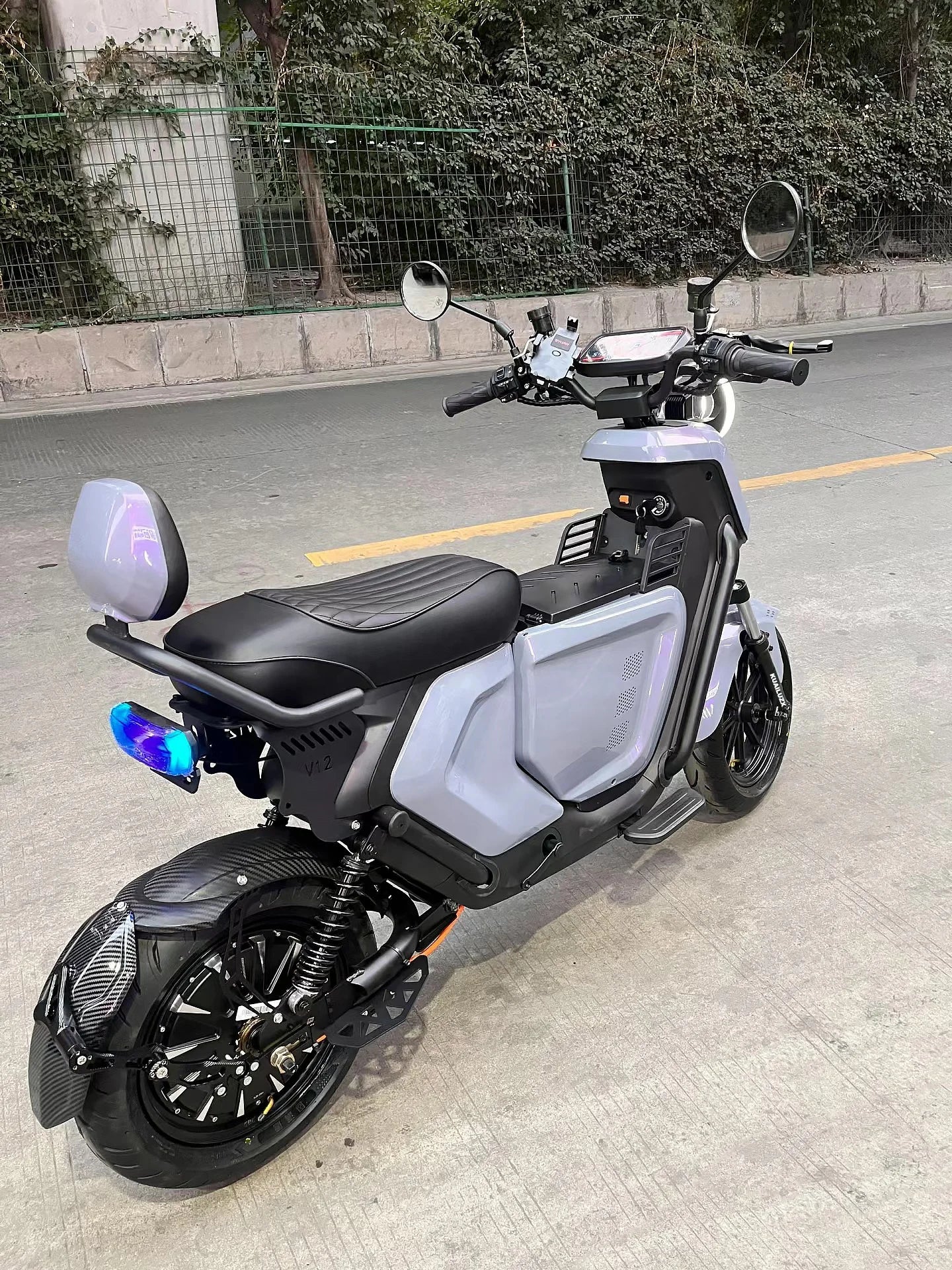 1500W 2000W High Power Style Electric Moped Motorcycle Electric Motor Bike Scooter Delivery Electric Motorcycle Lithium Battery