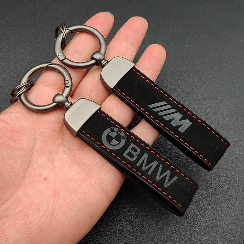 2024 Leather Metal Logo Key Chain Luxury Car Keychain For BMW E46 E90 E39 E60 E36 E30 E61 E91 E92 E87 F10 F20 F30 Accessories